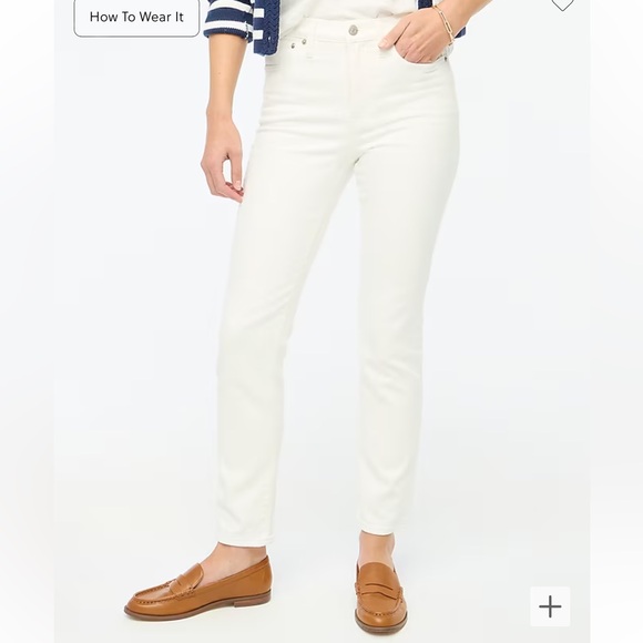 J. Crew Denim - NWT J. Crew Essential straight W28 white jean in all-day stretch BX520 High Rise